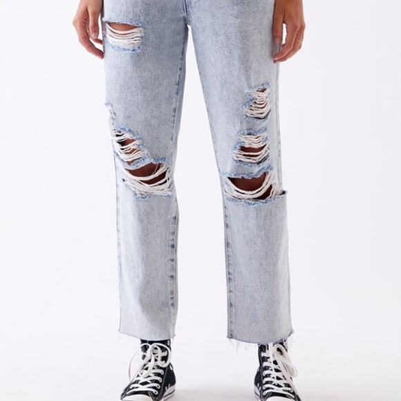 Pacsun Distressed Light High Waisted Straight Leg Jeans - Size 28 - Picture 2 of 11